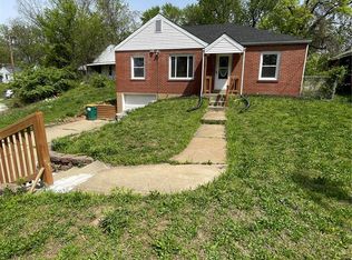 117 Chambers Rd, Saint Louis, MO 63137