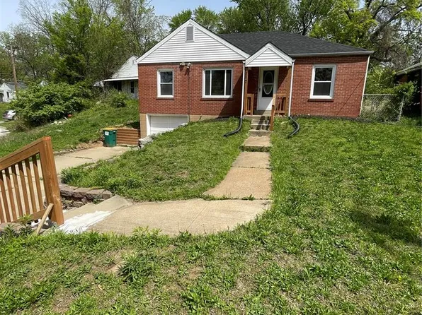 117 Chambers Rd, Saint Louis, MO 63137