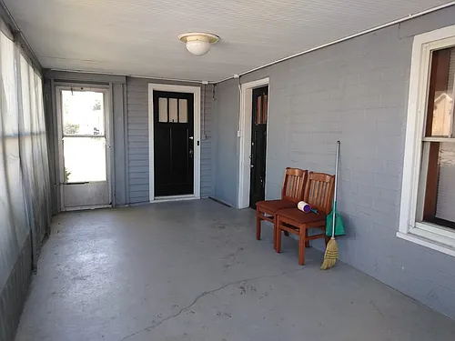 220 S Hugh St Photo 1