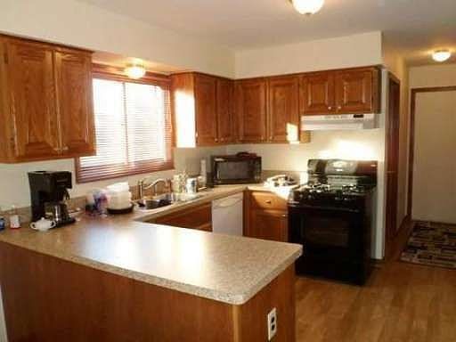 5th image of 15716 Miller Dr
