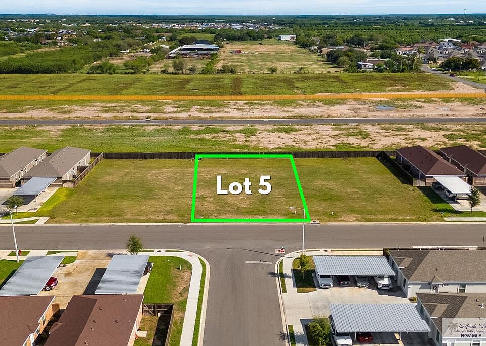 1st image of 900 Sunset Ln #5
