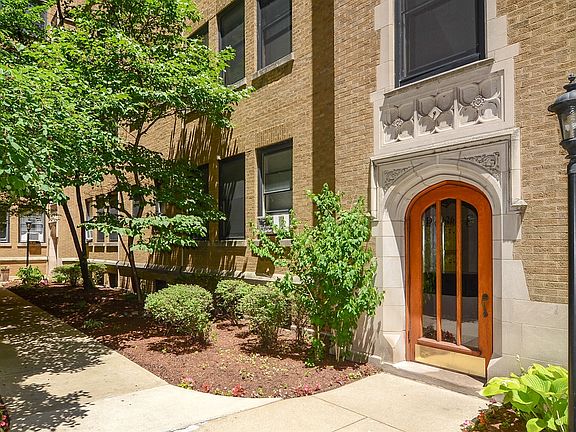 2nd image of 626 W Waveland Ave APT 4C