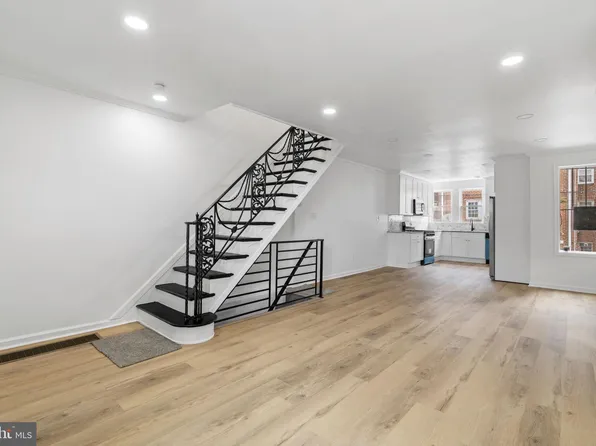 913 E Sanger St, Philadelphia, PA 19124