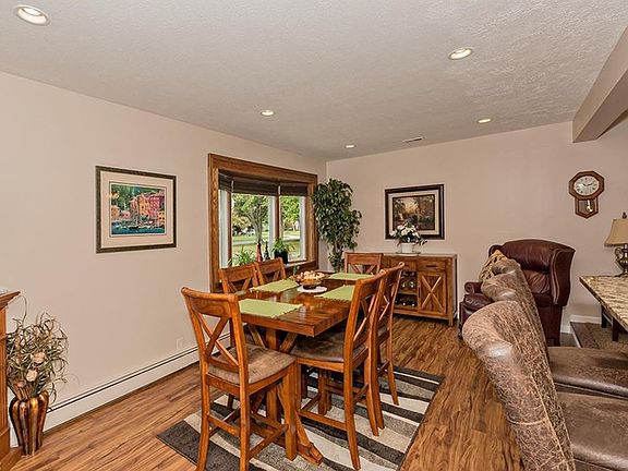 3rd image of 5665 Frederick Dr