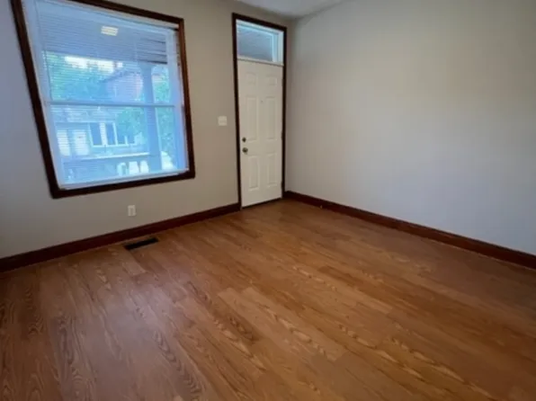 1003 E Livingston Ave, Columbus, OH 43205