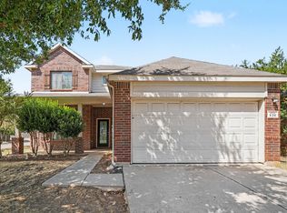 636 Tradewind Dr, Fort Worth, TX 76131
