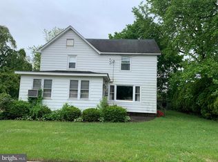 592 N 4th St, Hammonton, NJ 08037