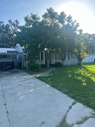 1529 Iowa Pl Photo 1