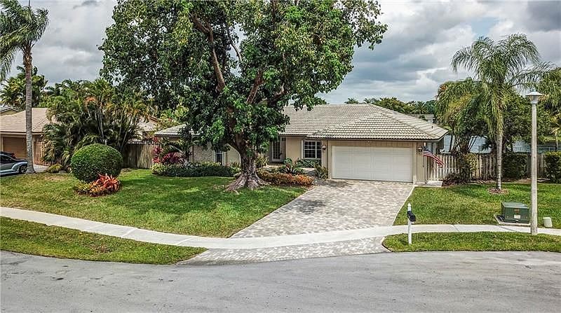 1st image of 1540 NW 96th Ave