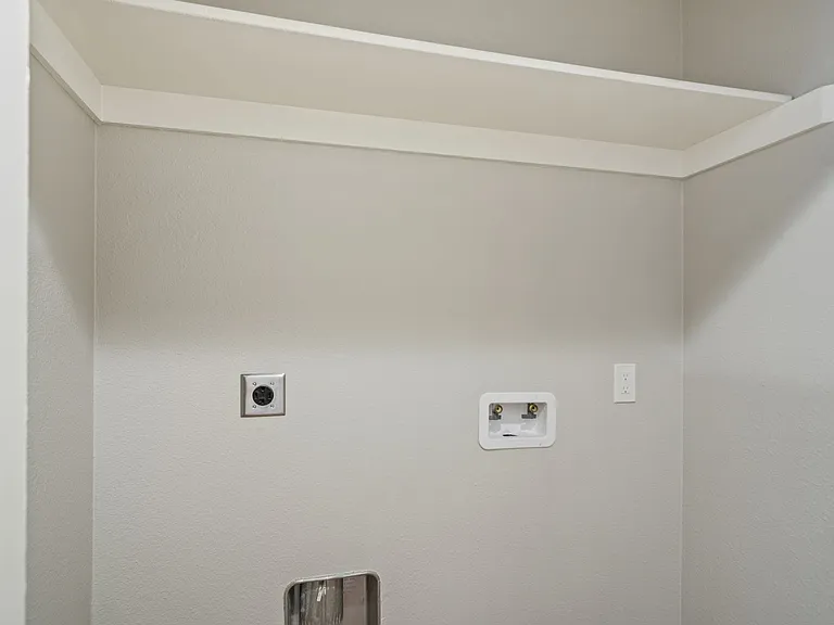 15603 W August Ave #C — Photo 16