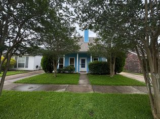 951 E Tom Stokes Ct, Baton Rouge, LA 70810