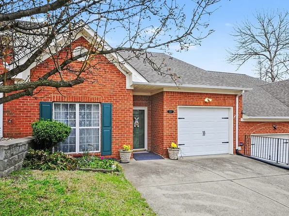 221 Wyndom Ct, Goodlettsville, TN 37072