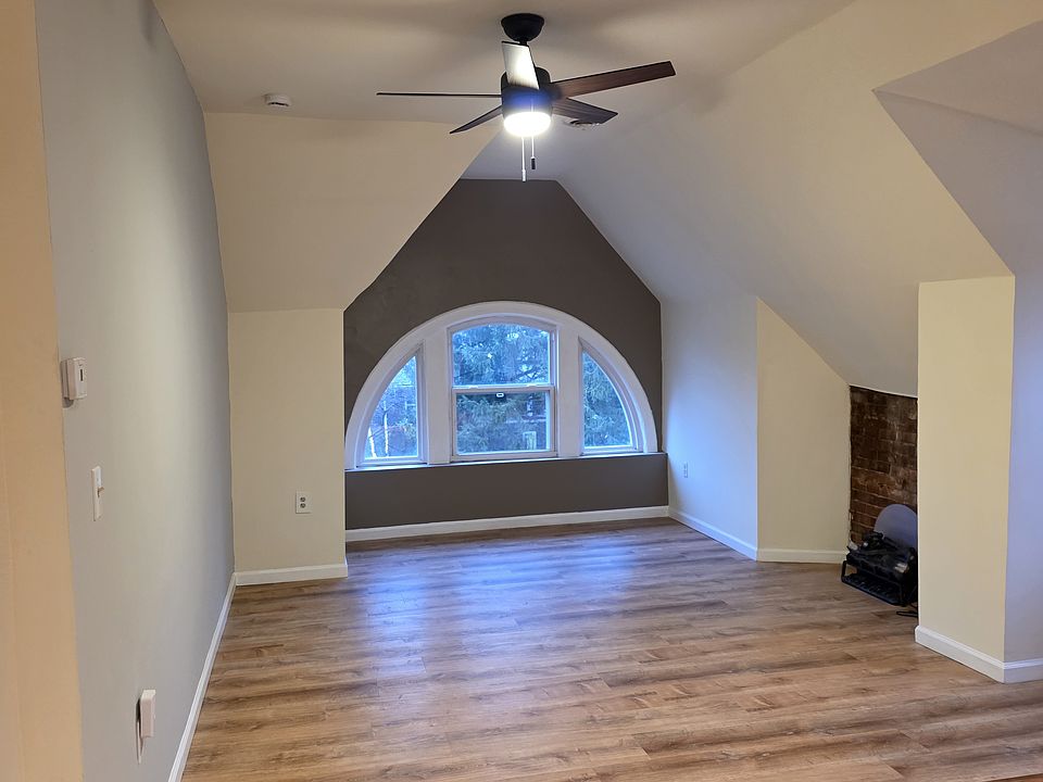 1st image of 5487 Hays St Floor 3
