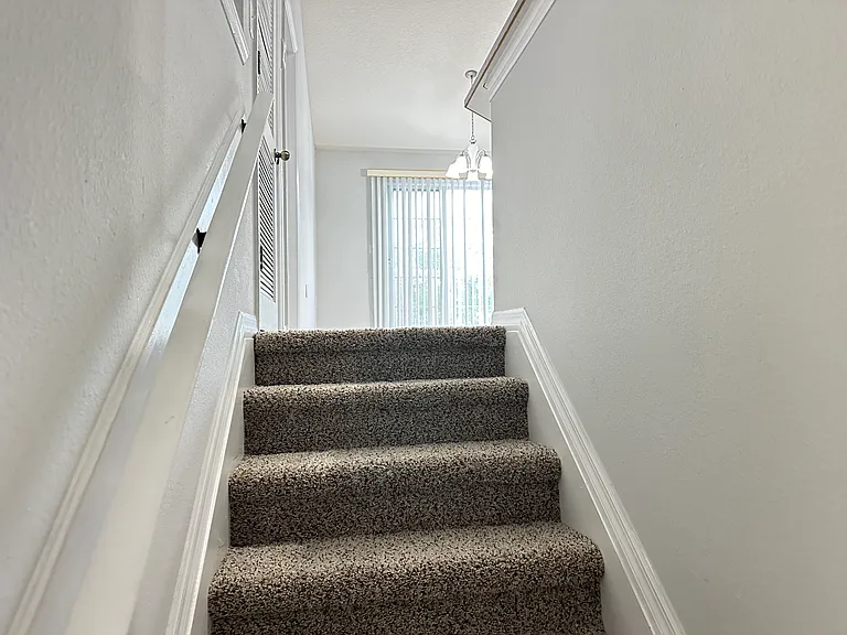 6768 Breezy Palm Dr — Photo 6