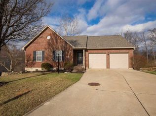 2172 Glenview Dr, Hebron, KY 41048