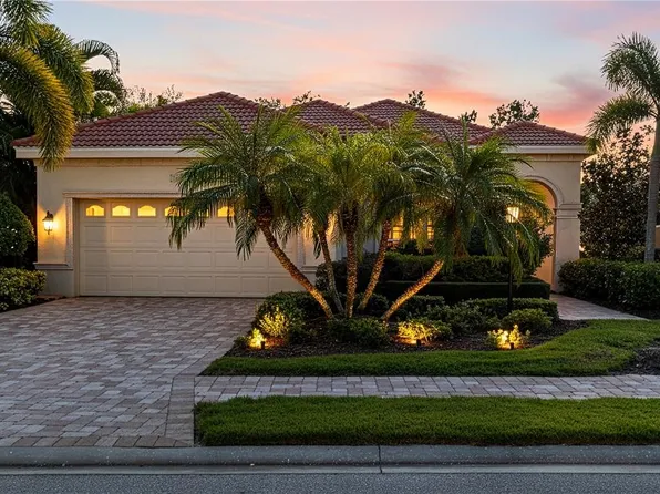 7423 Riviera Cv, Lakewood Ranch, FL 34202