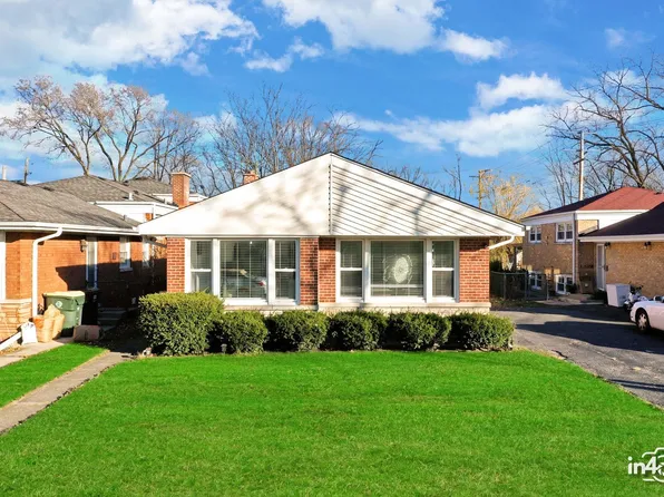6765 N Kolmar Ave, Lincolnwood, IL 60712