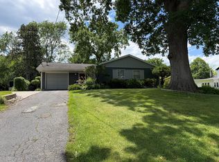 4 South St, Valparaiso, IN 46383