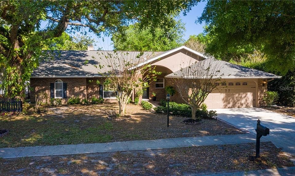 1st image of 1827 Towering Oak Dr