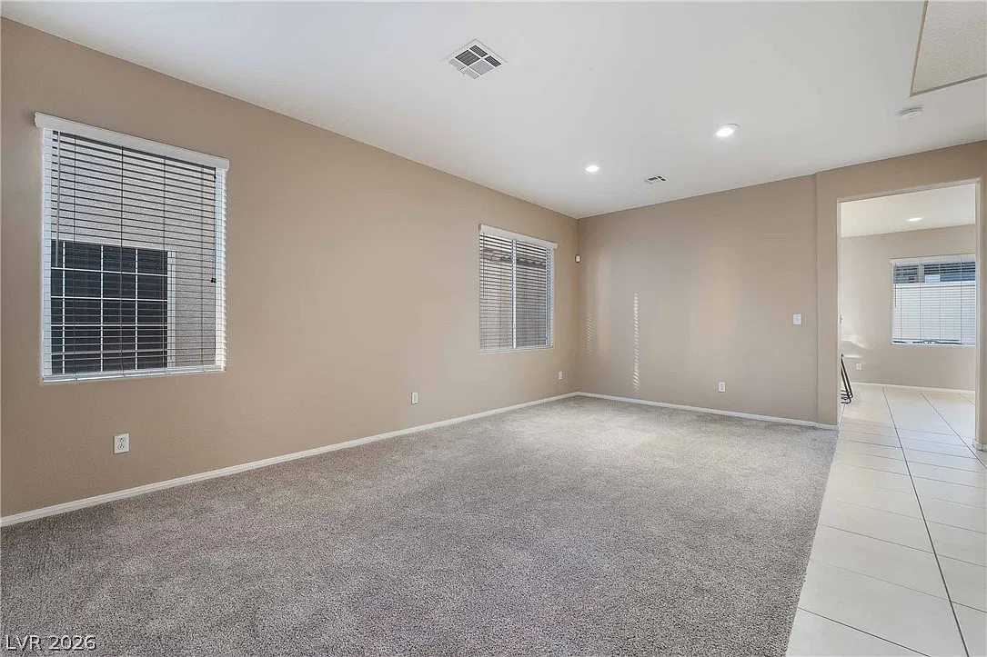 4 bed, 3.0 bath, 2047 sqft, $2,250 — Photo 3