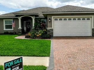 303 Bentley Oaks Blvd, Auburndale, FL 33823