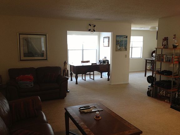 4th image of 1021 Waters Edge Dr #21DA
