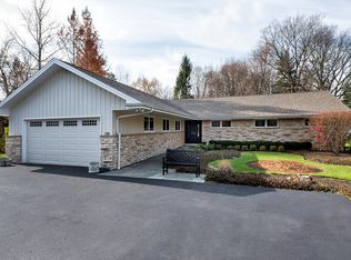 1088 Mount Pleasant Rd, Winnetka, IL 60093