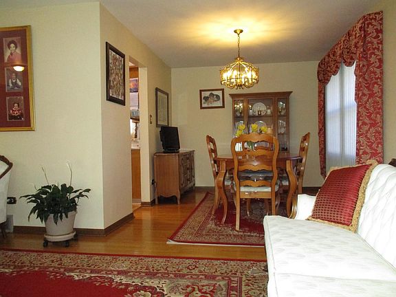 4th image of 1306 E 169th Pl