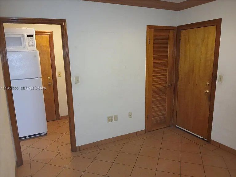 3127 Coral Way #1 — Photo 4