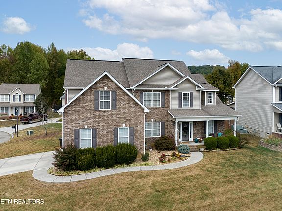 3rd image of 3400 Morning Dew Ln