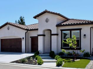 1735 E Benvenuto Dr, Fresno, CA 93730