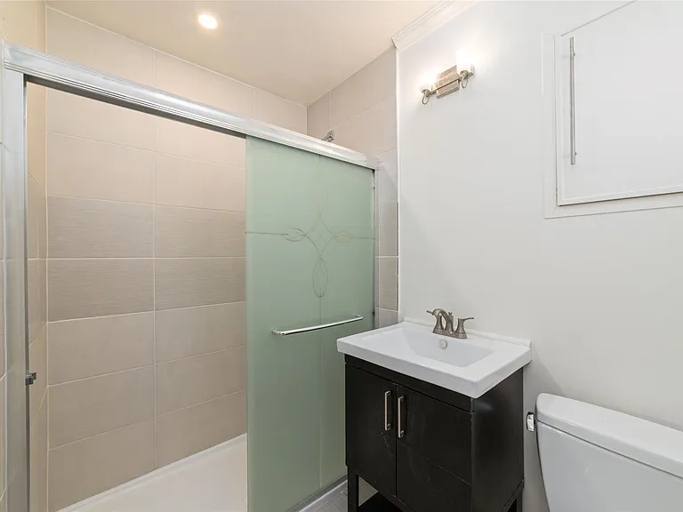 4415 Merwin St — Photo 17