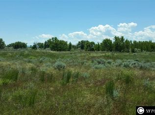42 Running Dutchman Dr, Glenrock, WY 82637
