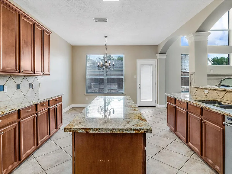 11405 Starlight Bay St — Photo 10
