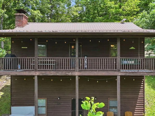 292 N Rhododendron, Almond, NC 28702