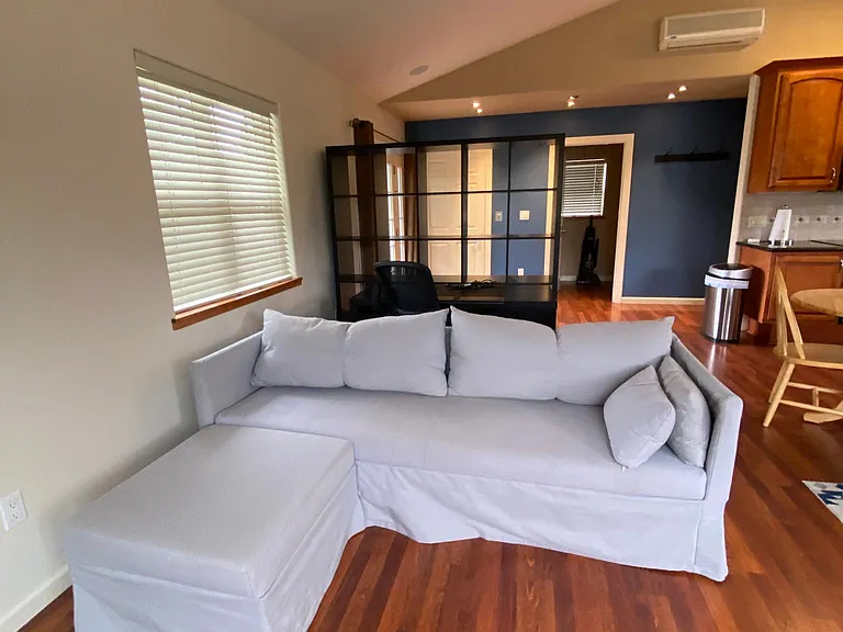 555 S K St #B — Photo 8