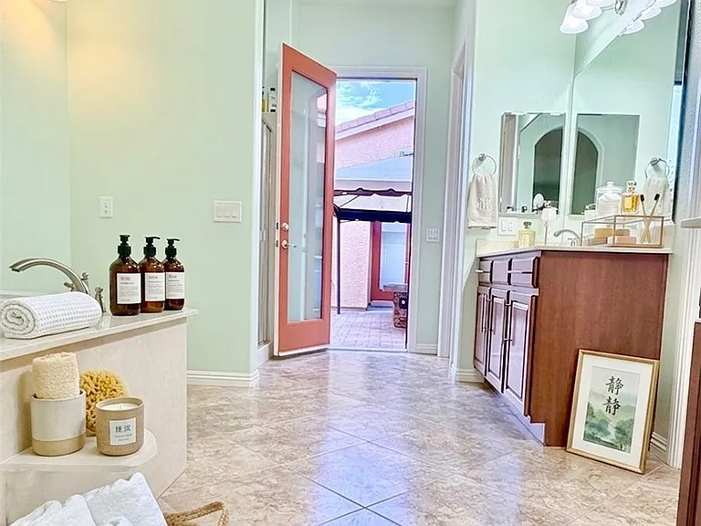 8129 Cape Flattery Ave — Photo 20