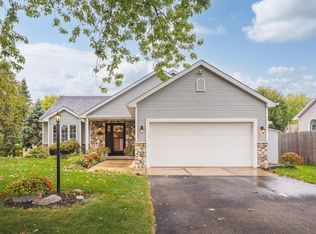 5697 Windmill Dr, White Bear Township, MN 55110