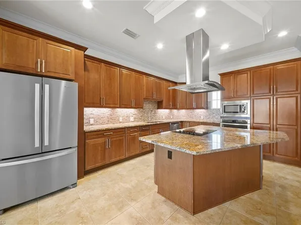 21450 Strada Nuova CIR #A302, ESTERO, FL 33928