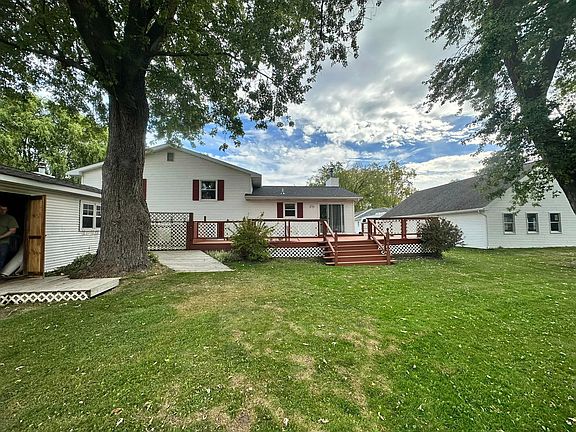 2nd image of 502 S River St #1