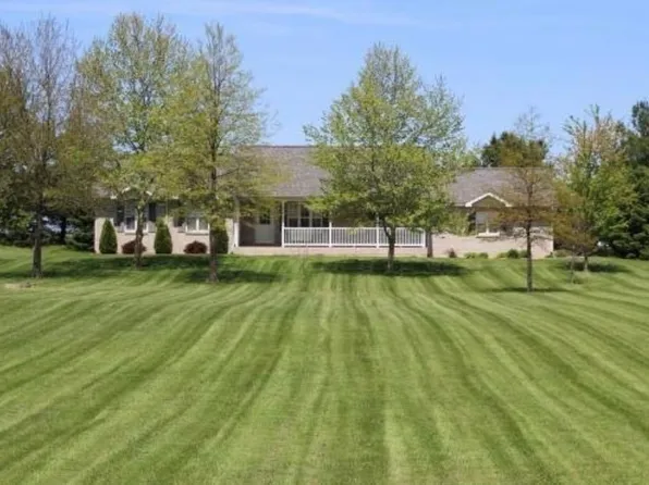 1 Heritage Trl, Moro, IL 62067