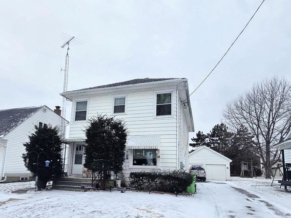 206 Pleasant STREET, Beaver Dam, WI 53916