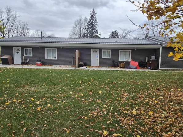 323 W Emerson St, Ithaca, MI 48847