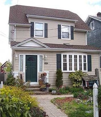 2nd image of 267 Myrtle Ave
