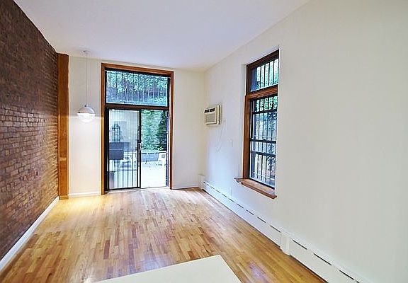4th image of 320 W 108th St APT 1B