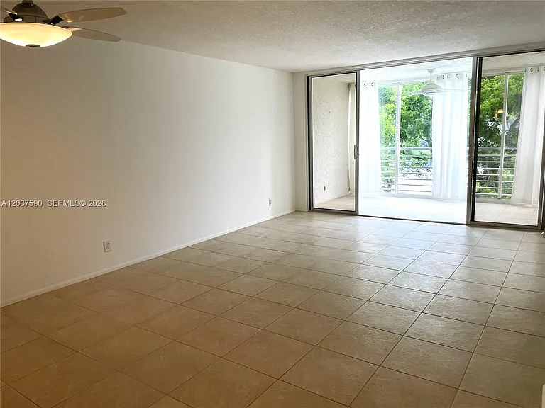 9531 Seagrape Dr #305 — Photo 6