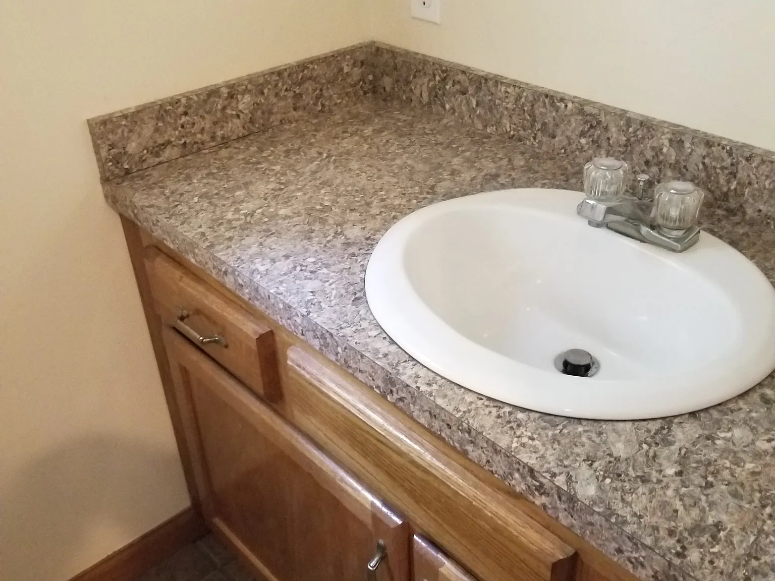 3 bed, 1234 sqft, $1,550 — Photo 4
