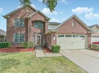 1818 Buckingham Dr, Pasadena, TX 77504