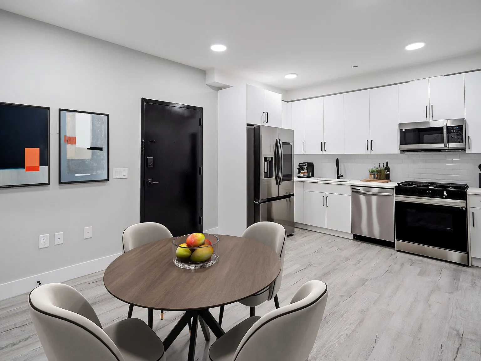 80 Romaine Avenue - 5D — Photo 2