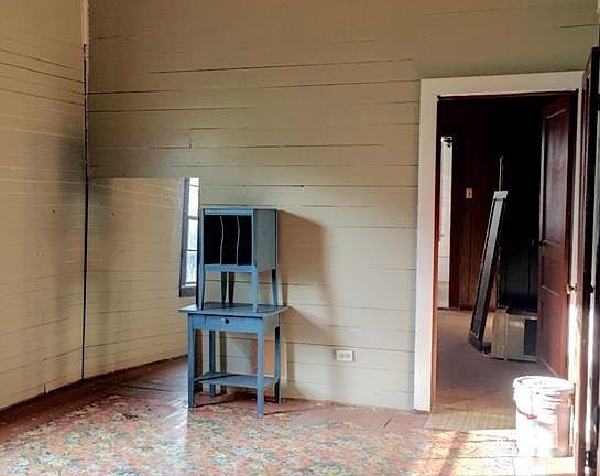 2nd image of 112 West Ave
